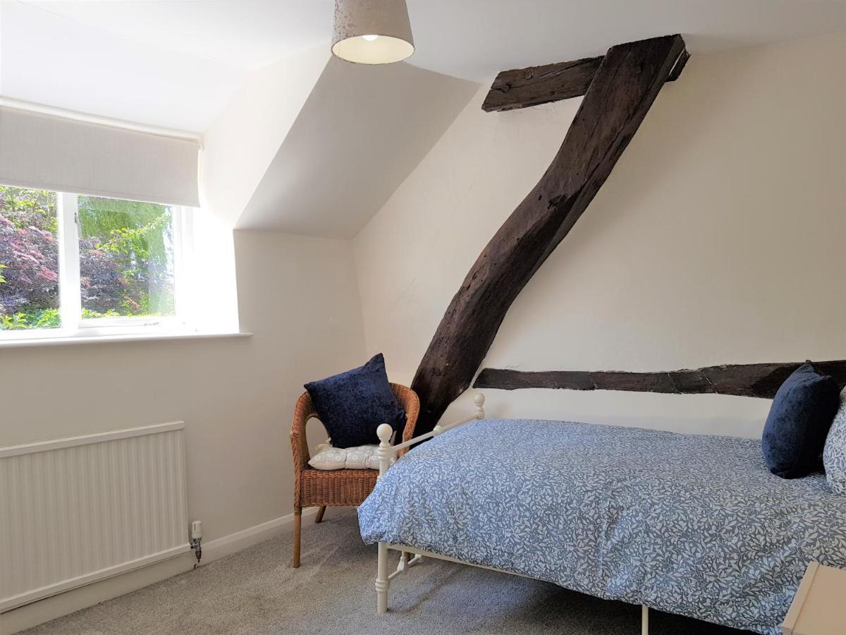 Cruck Cottage Пикъринг Екстериор снимка