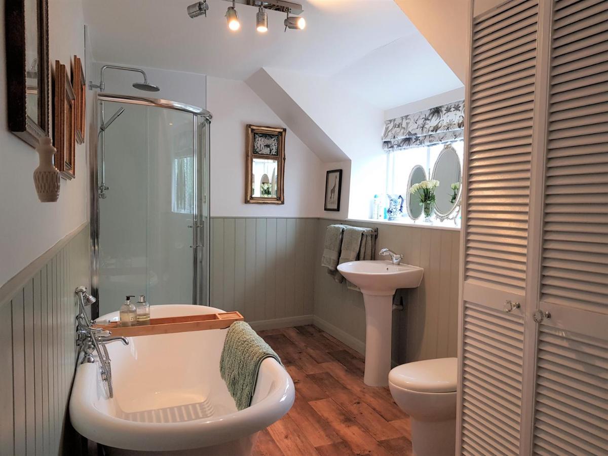 Cruck Cottage Пикъринг Екстериор снимка