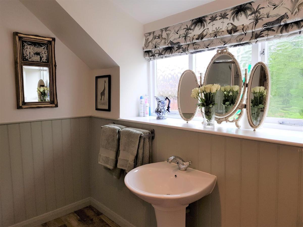Cruck Cottage Пикъринг Екстериор снимка